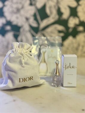Dior J'adore Mini Fragrance Set in Cream & Gold Accents